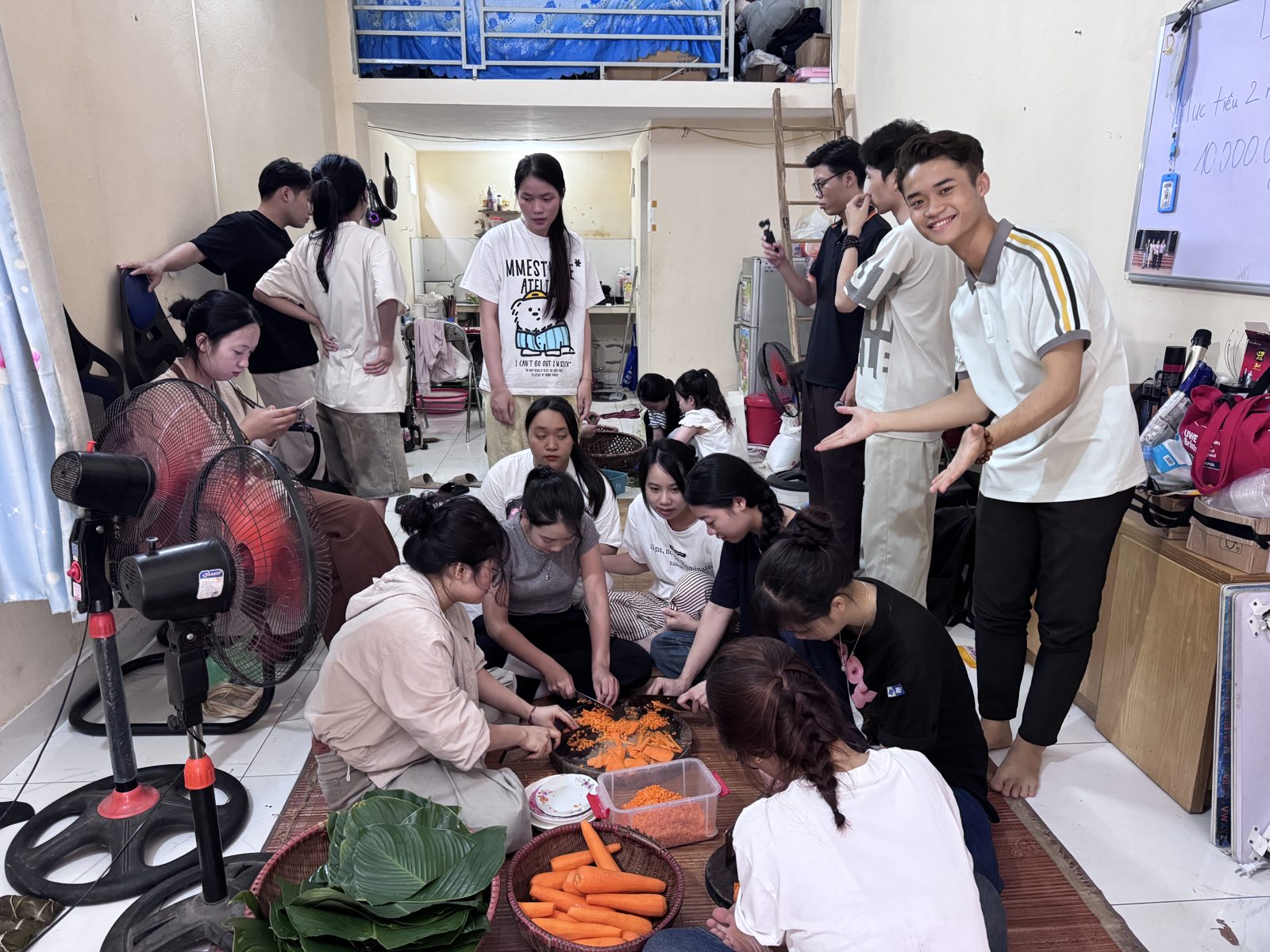 Hình ảnh hoạt động của Cộng đồng Thiện nguyện MIFU
