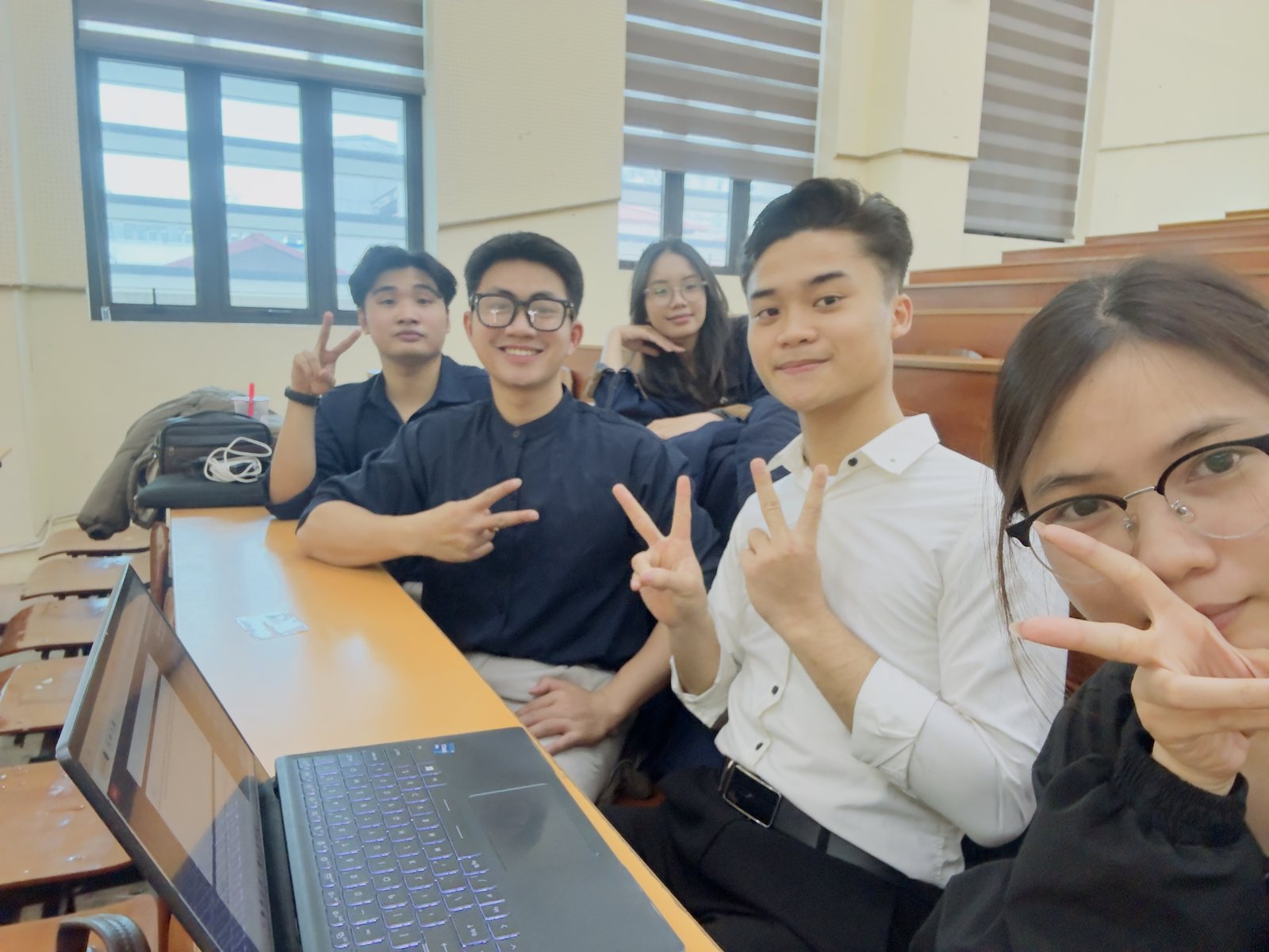 Hoạt động gốc Thân của MIFU