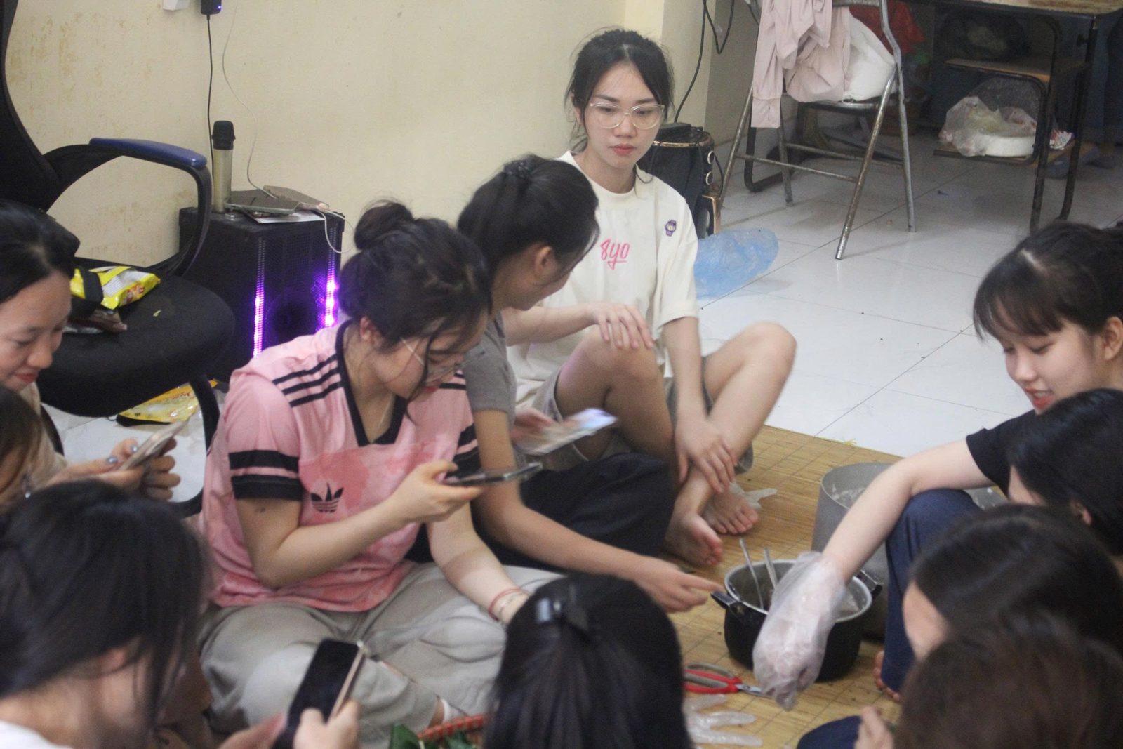 Hình ảnh hoạt động của Cộng đồng Thiện nguyện MIFU