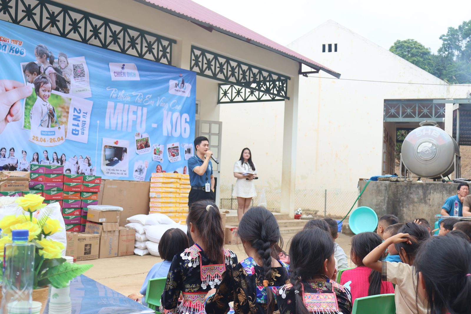 Hình ảnh hoạt động của Cộng đồng Thiện nguyện MIFU