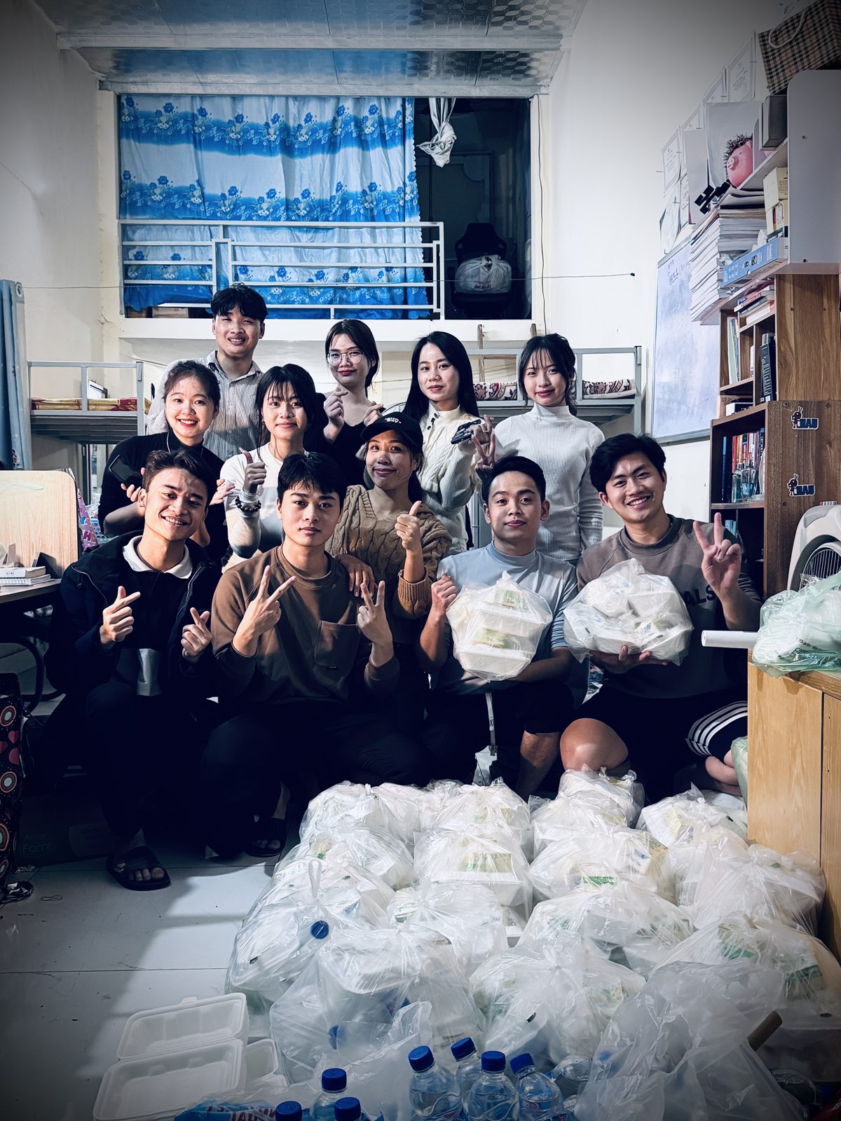 Hình ảnh hoạt động của Cộng đồng Thiện nguyện MIFU